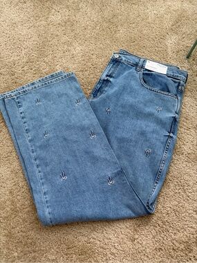 NWT Arizona Jean Company High Rise Straight Leg Jeans with Embroidered Bows